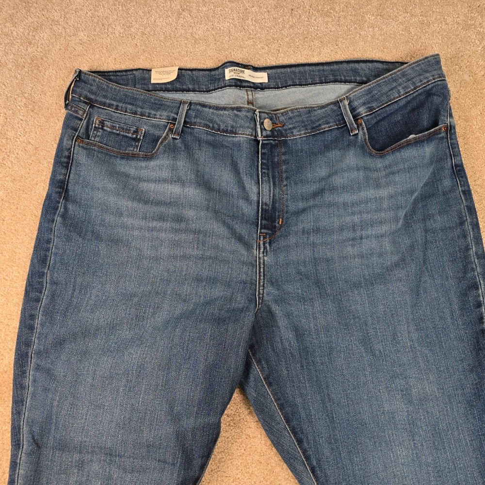 Signature by Levi Strauss Gold Women Jeans Size‎ 24S 37/30 Mid Rise Straight Leg
